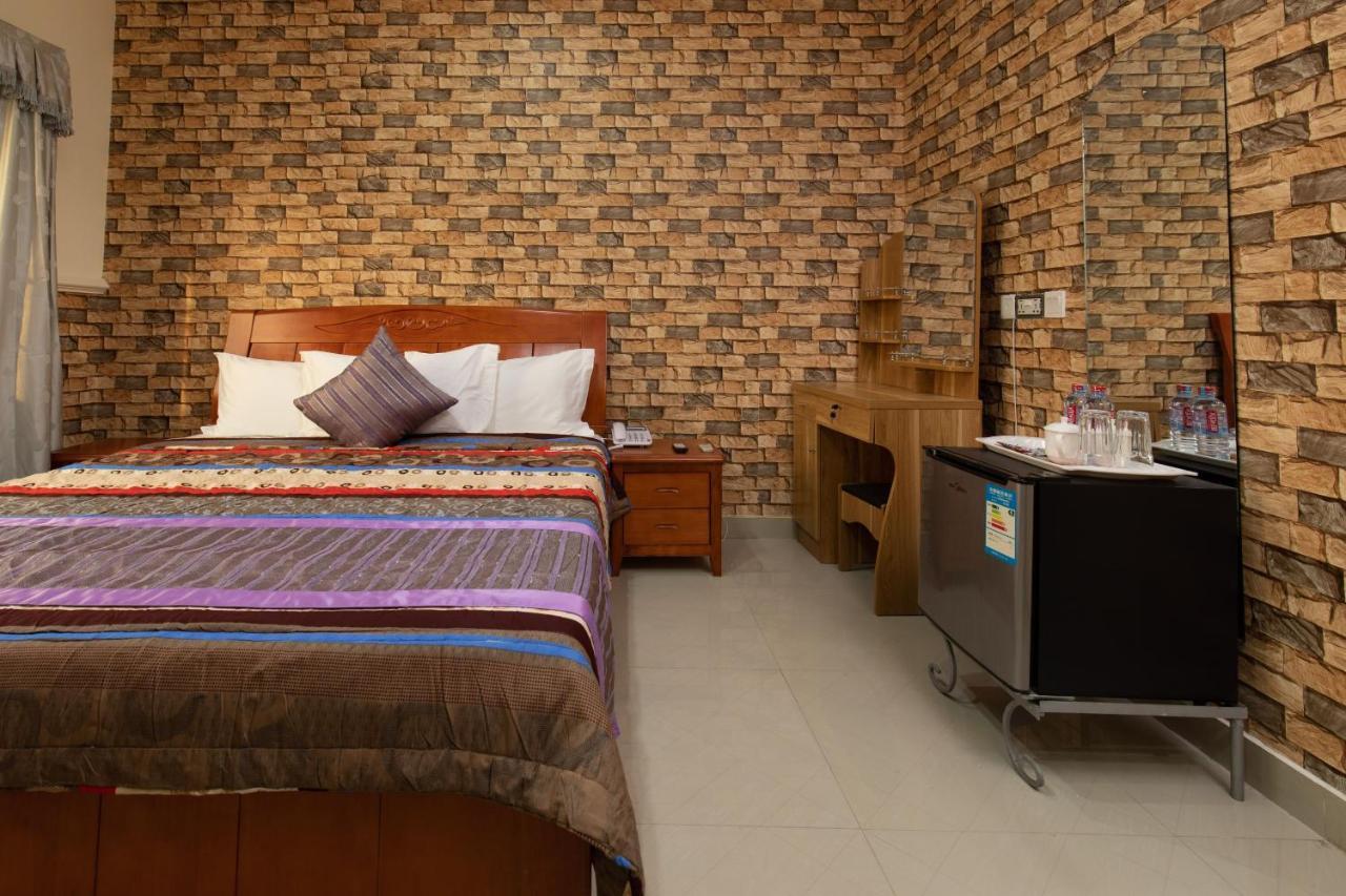 Ag Hotel And Suites Ogbodjo Exterior foto